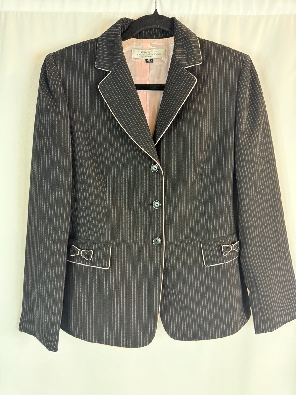 Tahari black/pink strip print with pink trim and bow detail blazer size: 8 P